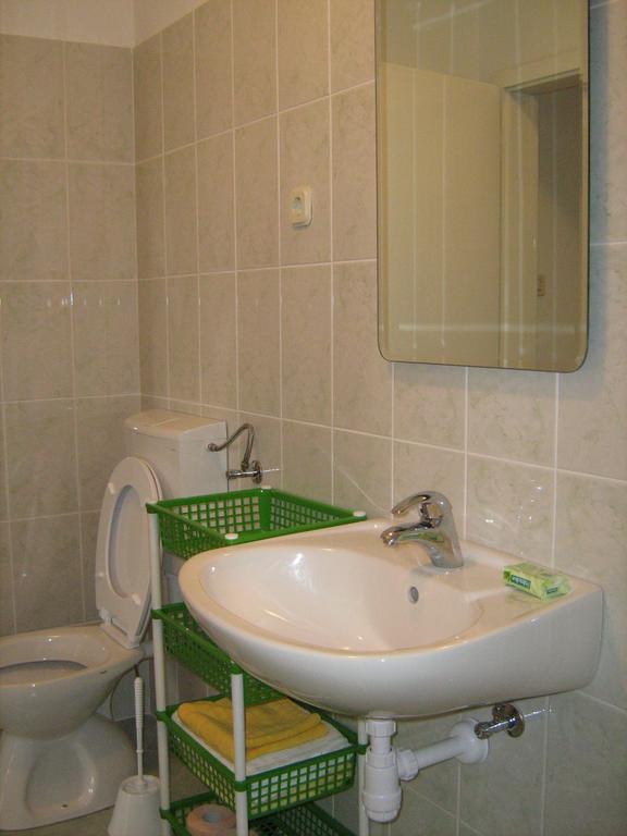 Studios Ana Mari Komiza Ruang foto
